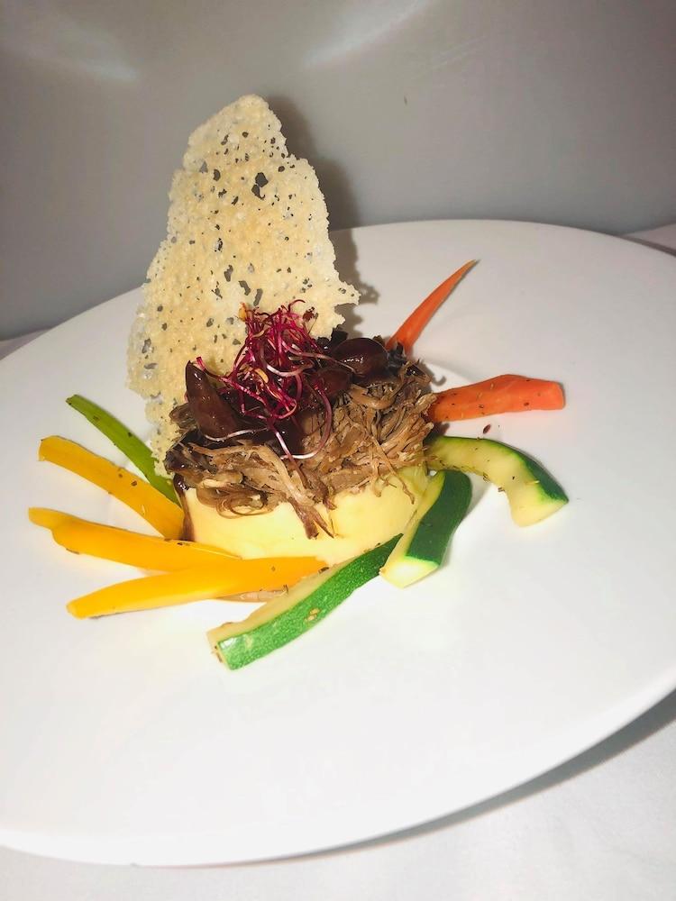 Logis - Hotel Du Nord Et Restaurant La Table D'Elisa 콩피에뉴 외부 사진