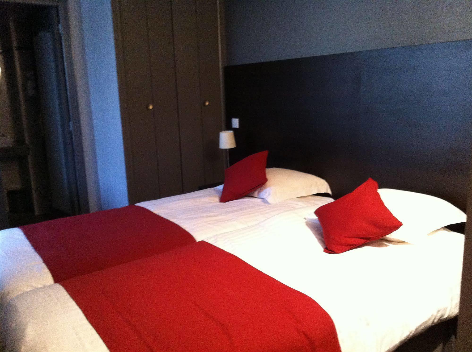 Logis - Hotel Du Nord Et Restaurant La Table D'Elisa 콩피에뉴 외부 사진